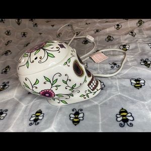 Sugar skull Scentsy wax warmer